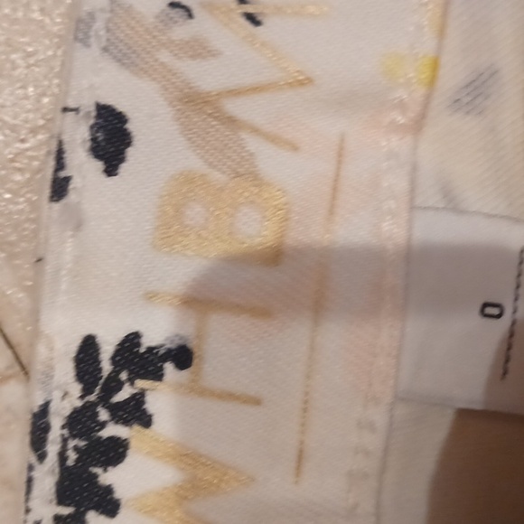 White House Black Market Stylish White Floral Print Slim Jeans - Picture 5 of 11